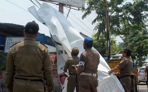 Pemasangan Papan Reklame Harus Miliki Izin