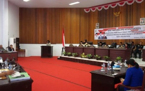 Enam Fraksi DPRD Kotamobagu Terima LKPD Walikota