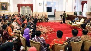  Walikota Tatong Bara Terima Dua Penghargaan dari Presiden dan Menteri LHK