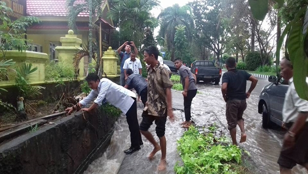 Pemkot Kotamobagu Respon Cepat  Korban di Bantaran Sungai 