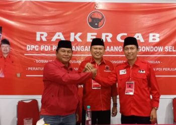 Herson Beri Sinyal Lepas  Ketua DPC PDIP Bolsel