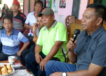 Lakukan Konfrensi Pers, Oskar Nyatakan Maju di PIlkada Boltim