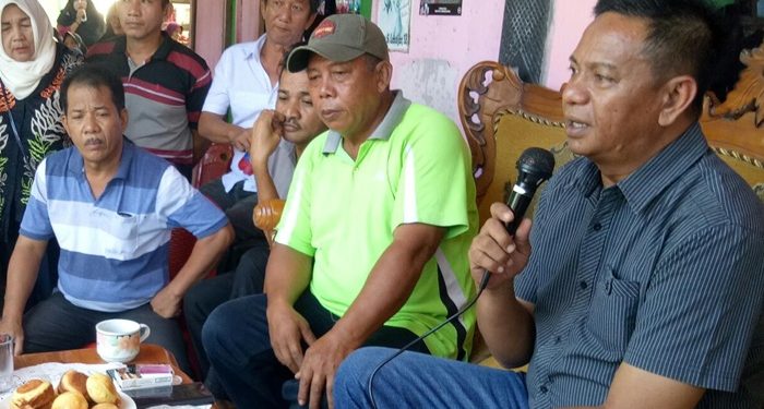 Lakukan Konfrensi Pers, Oskar Nyatakan Maju di PIlkada Boltim