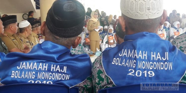 Lepas Rombongan Haji Bupati Bolmong Titip Doa