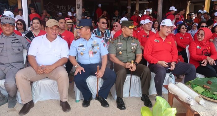 Hadiri Festival Bunaken, Wabup Bolsel: Pelestarian Lingkungan Laut Penting