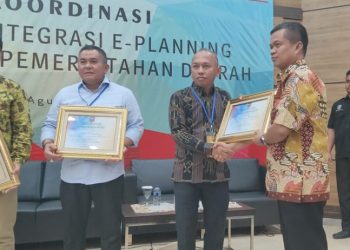 Bolmong Terima Piagam  dari Kemendagri Komit Melaksanakan Integritas e-Planning
