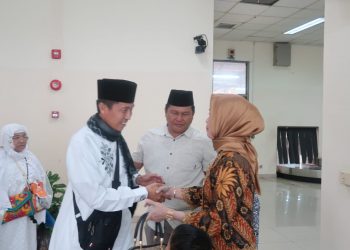 Jajaran Pemkab Bolsel Jemput Rombongan Haji