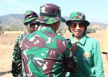 Bupati Bolmong Raih Dua Wing Armed TNI