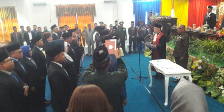 20 Anggota DPRD Boltim Masa Jabatan 2019-2024 Diambil Sumpah Janji