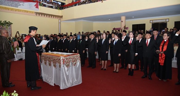 Anggota DPRD Bolmong Masa Bakti 2019-2024 Dilantik