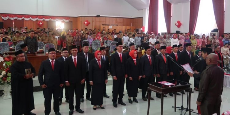 20 Anggota DPRD Bolsel Diambil Sumpah Janji