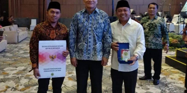 BKN Berikan Penghargaan kepada Pemkab Bolsel