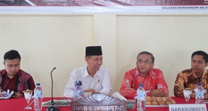 Bupati Bolsel Buka Seminar Nasional, Wabup Hadiri Pengukuhan Timpora
