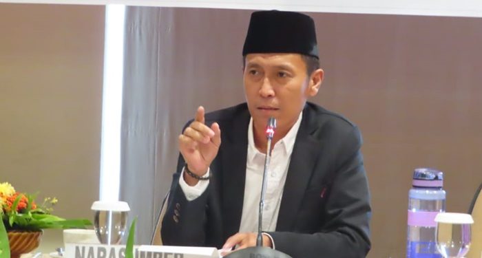 Hadiri Orientasi Anggota DPRD, Ini Kata Bupati Iskandar Kamaru