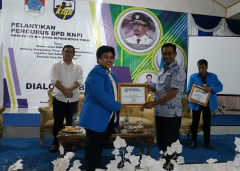 Amalia Ramadhan S Landjar Dilantik Ketua KNPI Boltim