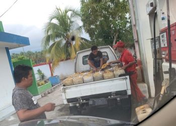 Ada Petugas “Nakal” di SPBU Tutuyan