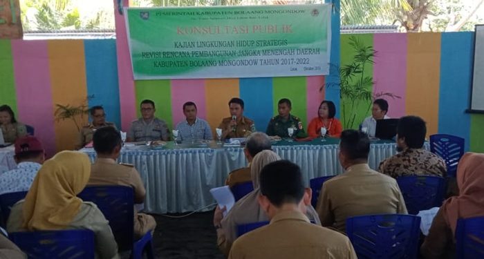 Sekda Buka FGD Kajian Lingkungan Hidup Strategis RPJMD Bolmong Tahun 2017-2022
