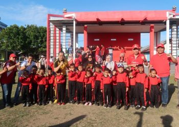 Bupati dan Wakil Bupati Bolsel Berkantor Sehari di Kecamatan Tomini
