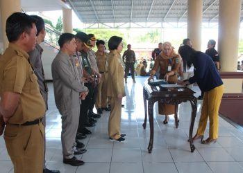 Yasti Minta Calon Kades Harus Komit Menerima Hasil