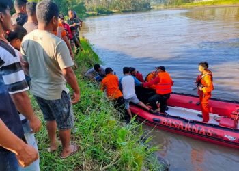 Tim SAR Gabungan Berhasil Temukan Marvinta Lumiyu Korban Tenggelam di Sungai Kaiya