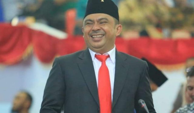 Ketua DPRD Kotamobagu Meiddy Makalalag