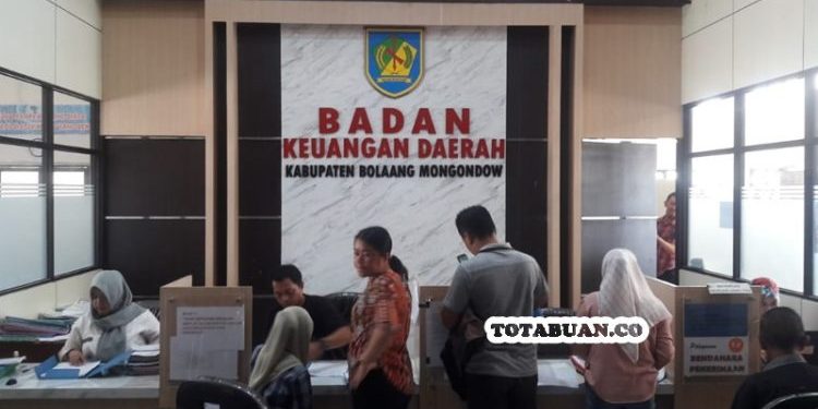 Pemkab Bolmong Mulai Bayar Gaji dan Tunjangan PNS Untuk Bulan Januari