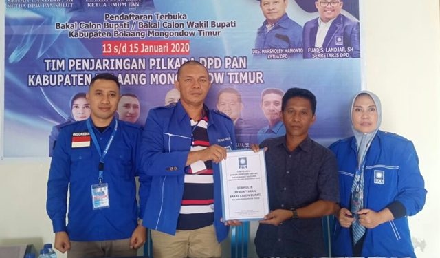 Ketua PPP Boltim Perdana Ambil Formulir  Pendaftaran Bakal Calon Bupati di DPD PAN