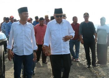 Herson Kunjungi Desa Lion Yang Terdampak Banjir Rob