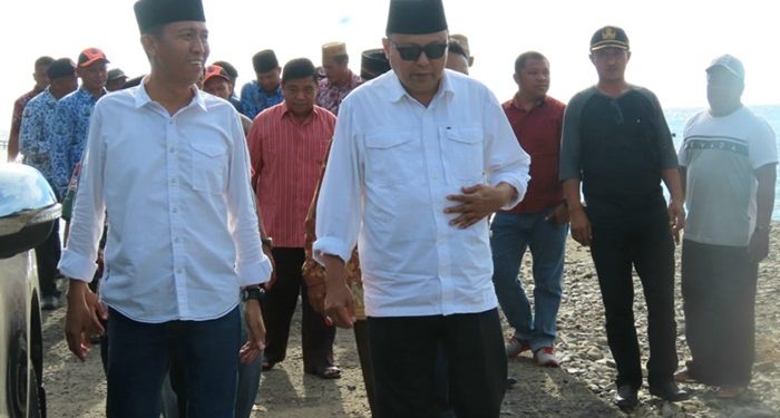 Herson Kunjungi Desa Lion Yang Terdampak Banjir Rob