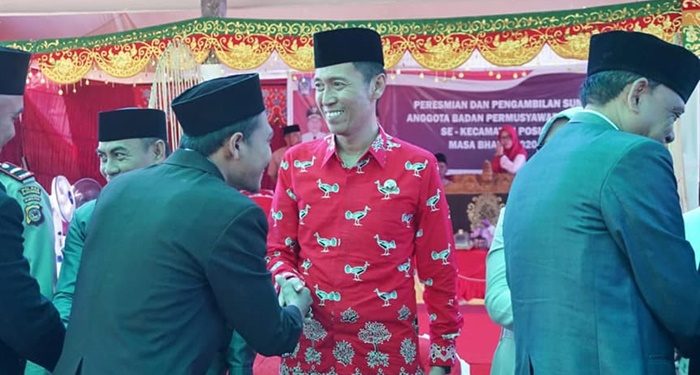 Bupati Bolsel Berkantor di Desa Sinombayuga