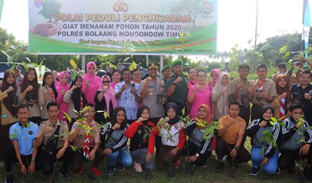 Pemkab dan Polres Boltim Peduli Penghijauan