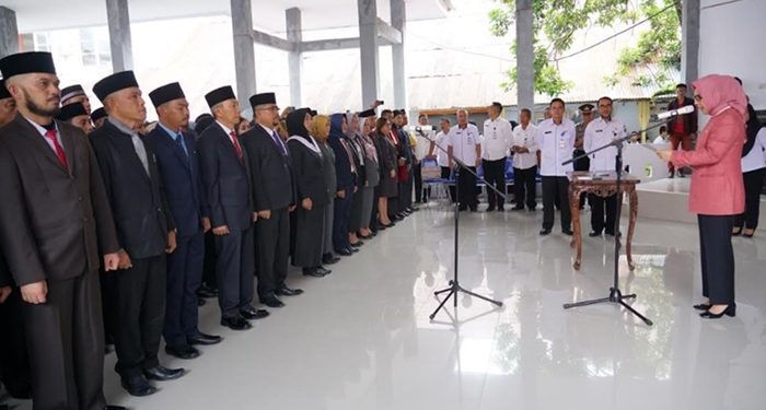 Roling Pejabat, Istri Wakil Walikota Kotamobagu Diberikan Dua Jabatan