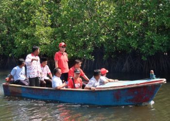 Iskandar: Desa di Bolsel Wajib Tanam Mangrove