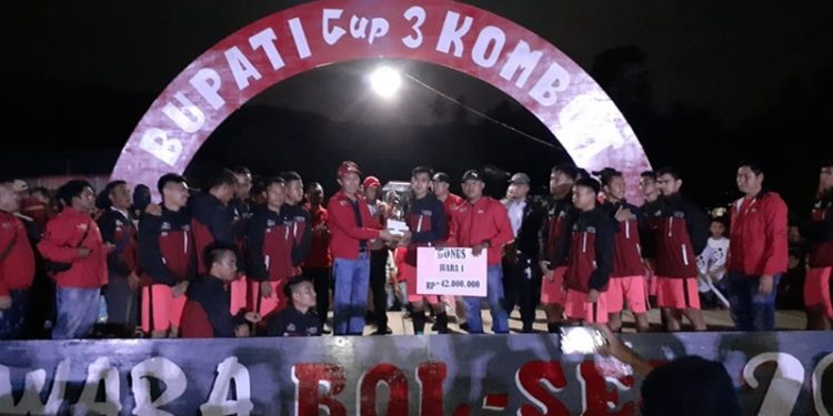 Juara Bupati Cup Tiga, Tim Garuda Pinolosian Bawa Pulang Uang Tunai 42 Juta Rupiah