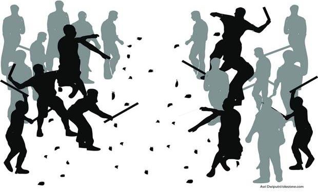 Polisi Tembakan Gas Air Mata Lerai Dua Kelompok Massa di Dumoga Timur