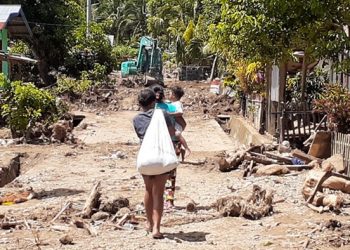 Bantuan Peralatan Sekolah Korban Banjir di Sangtombolang Masih Minim