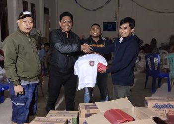 Bawaslu Bolsel Berbagi Kasih di Bolmut