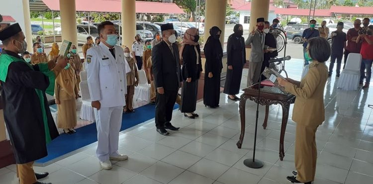 Bupati Bolmong Copot Camat Bolaang