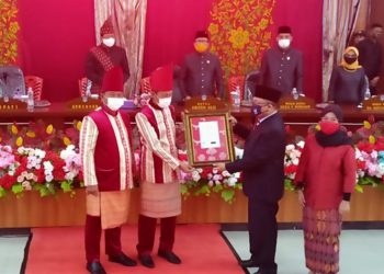 Iskandar Kamaru Beber Keberhasilan Bolsel Selama 12 Tahun