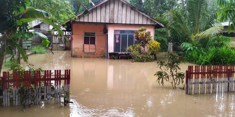 Banjir Rendam Ratusan Rumah di Kecamatan Dumoga