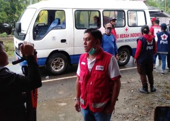 PMI Bolmong Serahkan Bantuan Warga Terdampak Banjir