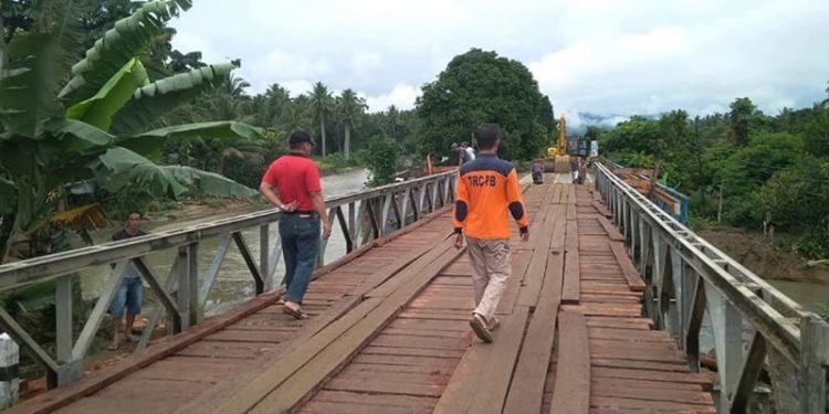 Yasti Penuhi Janjinya. Jembatan Darurat Kosio Kini Mulai Difungsikan
