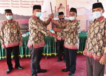 Wabup Dedi Abdul Hamid Lepas Kafilah MTQ Bolsel