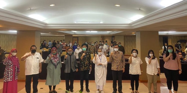 Gandeng Tokoh Agama Sosialisasikan Pengawasan Partisipatif