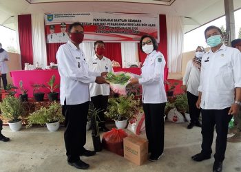 Warga di Enam Kecamatan Dumoga Raya Terima Bantuan Pangan