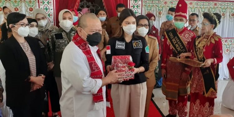 Cherish Harriete Mokoagow Penuhi Janji Undang Ketua DPD RI ke BMR