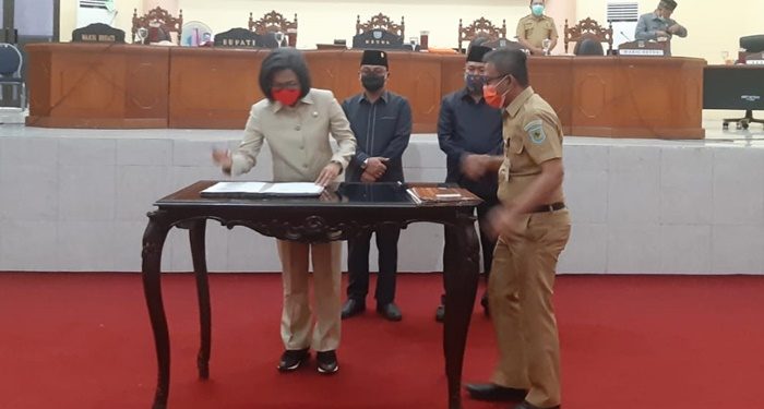 APBD Bolmong Tahun Anggaran 2021 Disahkan Lewat Paripurna