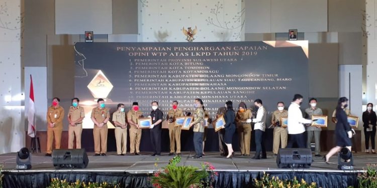 Pemkab Bolsel Menerima Penghargaan Atas Capaian Opini WTP Enam Kali Berturut-turut