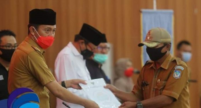 33 Desa di Bolsel Dapat Piagam dari Kementerian Desa