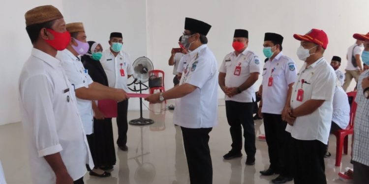 Kepala Desa se Bolsel Terima Pagu DD dan ADD Tahun 2021